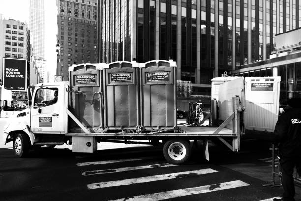 Best Porta potty rental near me  in Kenton, OH